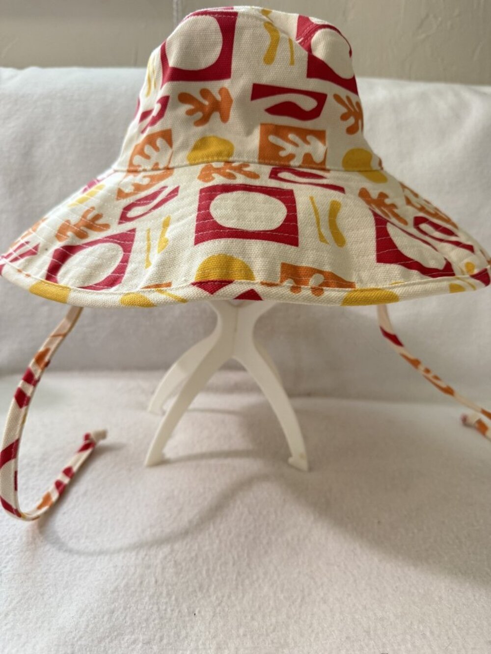 Lack of Color Holiday Bucket Hat Abstract Print Cotton S/M 56cm NWOT Sun Hat